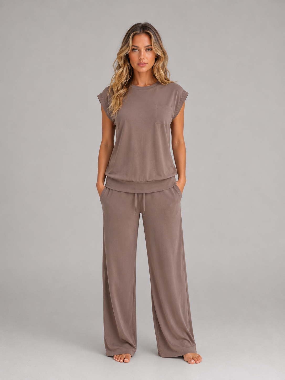Women's Two-Piece Lounge Set – Relaxed T-Shirt & Wide Leg Trousers Co-Ord