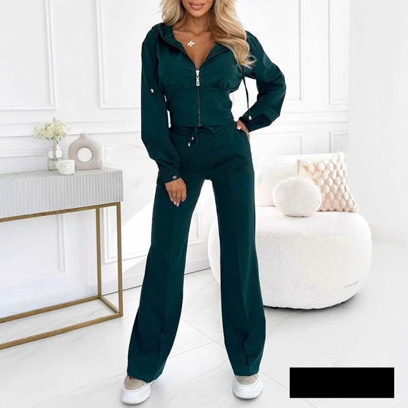 Comfortable Luxury Women's Tracksuit with Zip and Hood