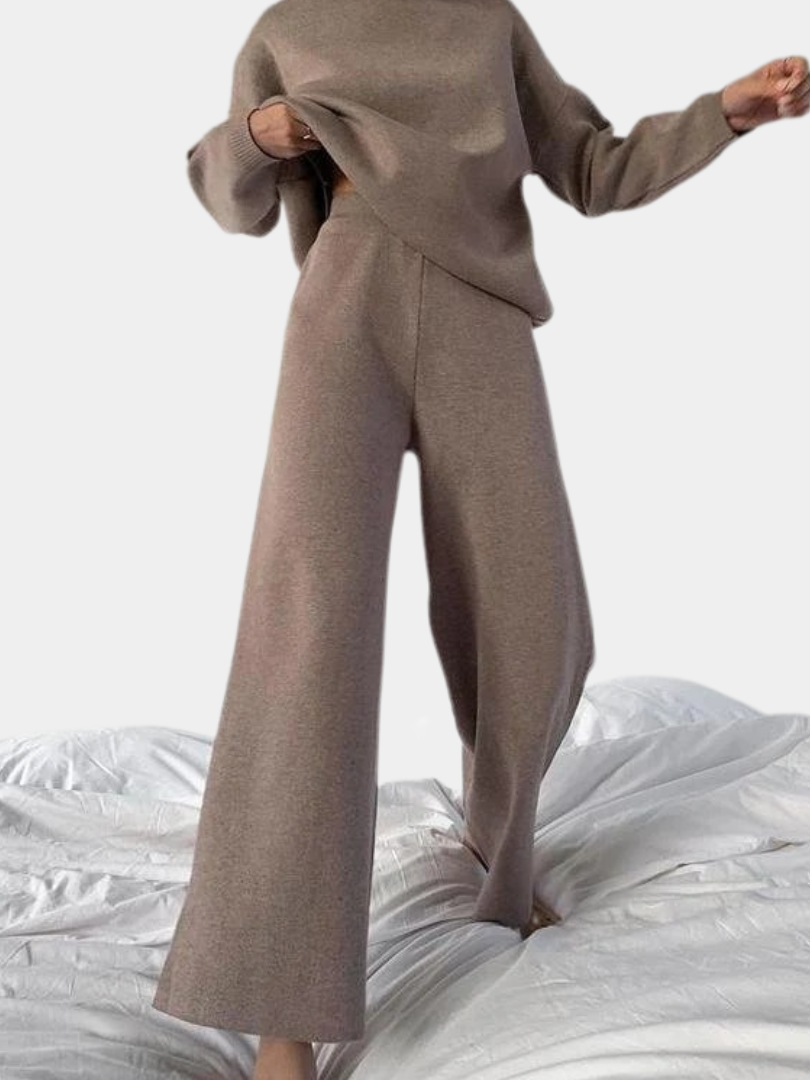 Knit Loungewear Set with Turtleneck and Wide-Leg Trousers