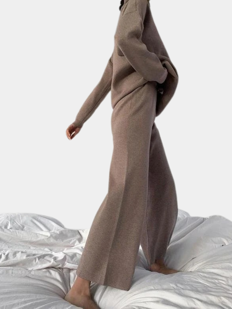 Knit Loungewear Set with Turtleneck and Wide-Leg Trousers